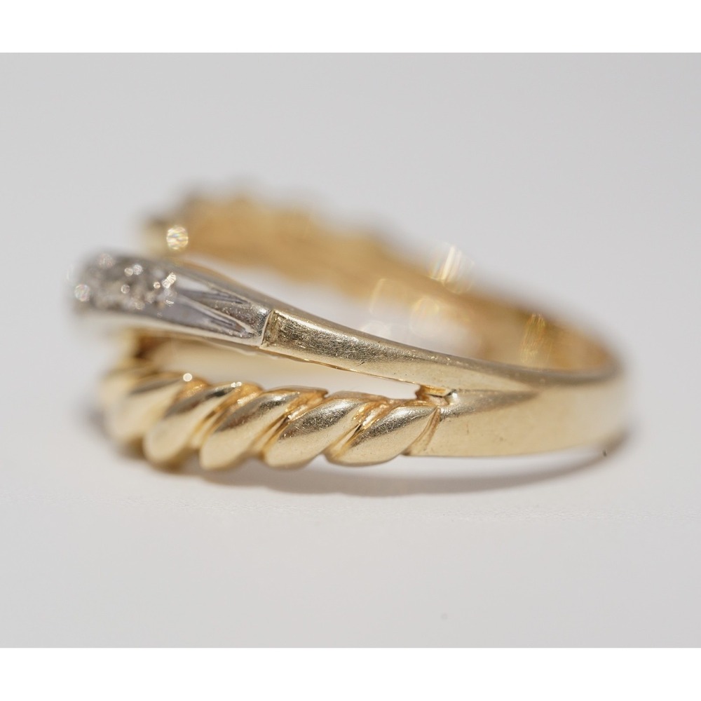 Vintage 14k Solid gold Two Tone Overlapping Natural Diamond Ring Twist Size 5.25 - Picture 6 of 11